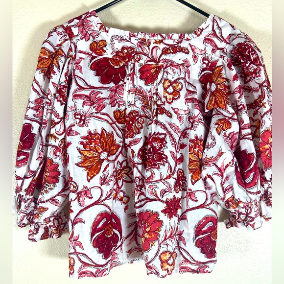 Nicole Miller New York Size Small,Cropped. NWT Button Up Top, Short Puff Sleeve. - Picture 2 of 6